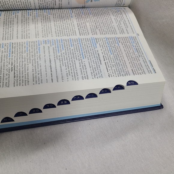 Mosby's Dictionary of Medicine, Nursing and Health Professions 8th Edition - Picture 5 of 7